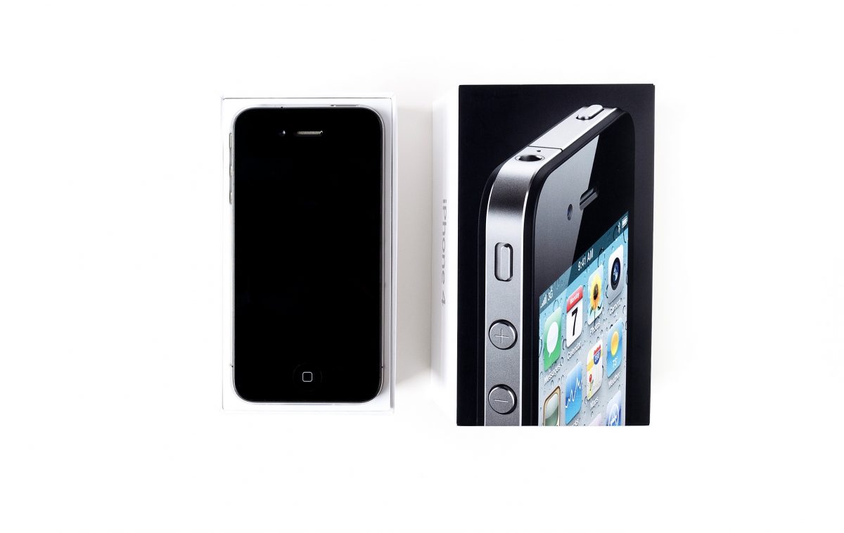 会社携帯iPhone4購入とiPad
